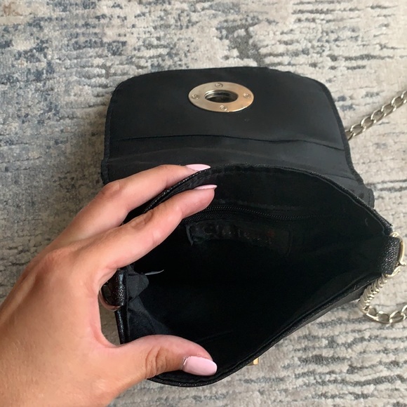 Crossbody - Picture 4 of 6